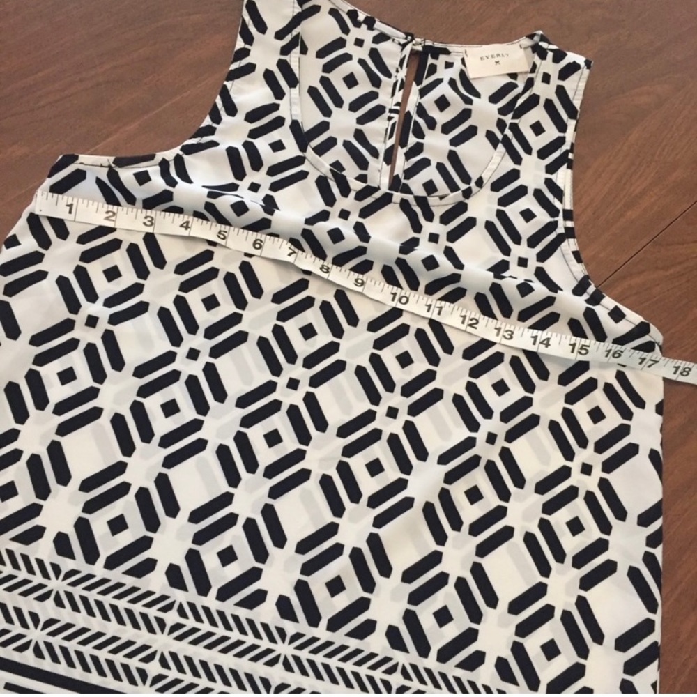 Anthropologie Everly Black and White Geometric Tank Top Blouse - Picture 6 of 7